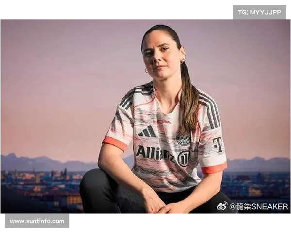 拜仁慕尼黑发布季新客场球衣:黑蓝配色灵感源自巴伐利亚守护女神像 拜仁慕尼黑发布季新客场球衣:黑蓝配色灵感源自巴伐利亚守护女神像