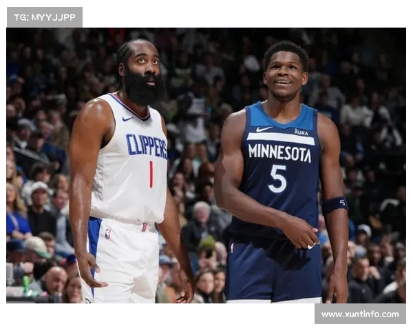 爱德华兹与威少：替补席上的能量炸弹如何改变比赛格局(爱德华兹威克)