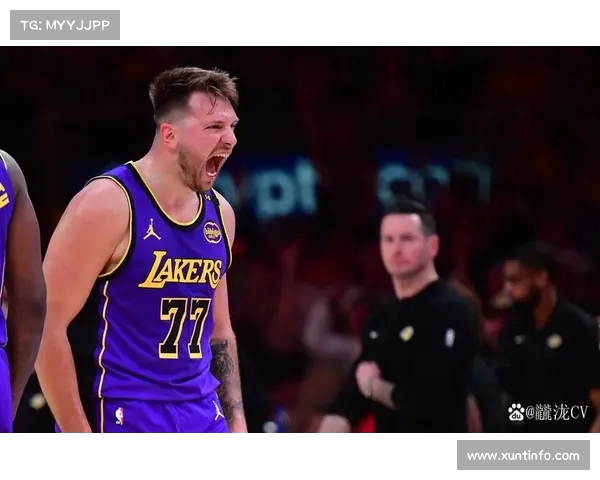 苏群揭秘独行侠取胜秘诀:赛前策略是先冲篮下再提速(独行侠队史单场得分纪录) 苏群揭秘独行侠取胜秘诀:赛前策略是先冲篮下再提速(独行侠队史单场得分纪录)