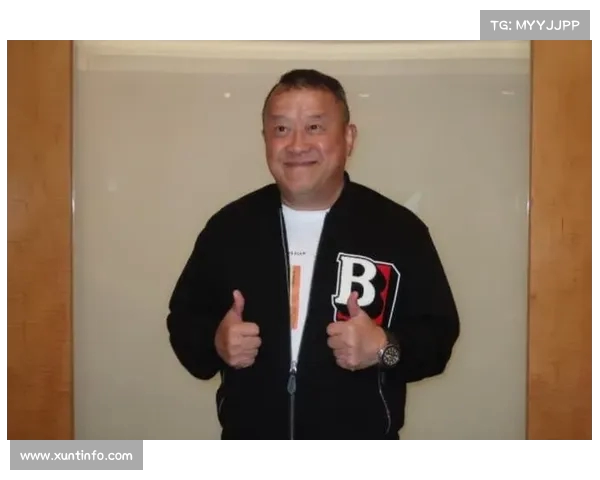 上海星光闪耀之夜:黎耀祥面色苍白,曾志伟身形变化大,黄宗泽大展风采 上海星光闪耀之夜:黎耀祥面色苍白,曾志伟身形变化大,黄宗泽大展风采