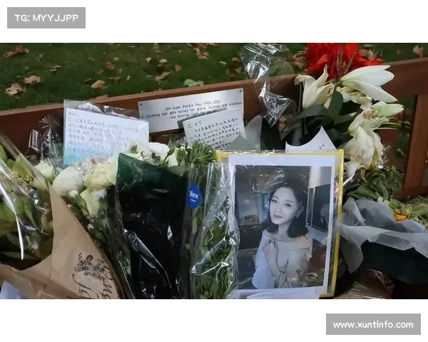 具俊晔现身首尔街头，网友惊呼“大S心情差，一定饿了！”(具俊晔照片)